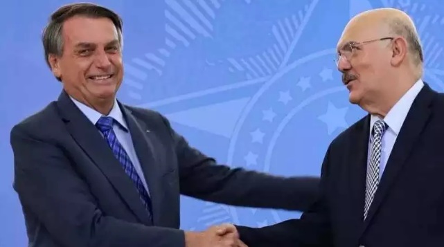 PGR não vê elementos para investigar Bolsonaro por irregularidades no MEC