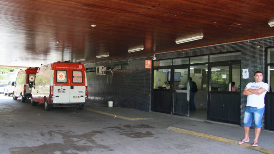 Hospital Walfredo Gurgel procura família de paciente que foi atropelado por trem
