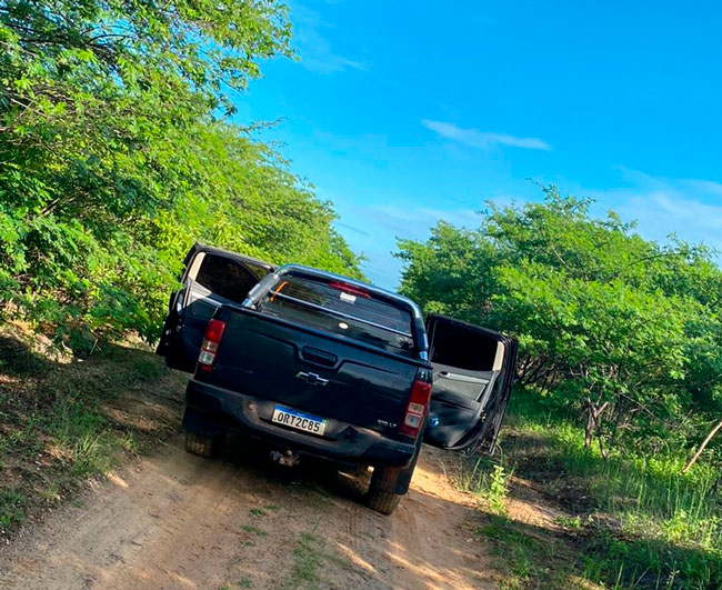 Após confronto com suspeitos, Polícia Militar recupera veículo roubado durante arrastão na zona rural de Mossoró