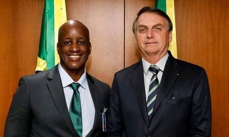 Sérgio Camargo sugere que negros de esquerda sejam mandados à África