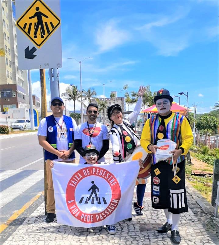 Detran trabalha conscientização e respeito à faixa de pedestres em Natal