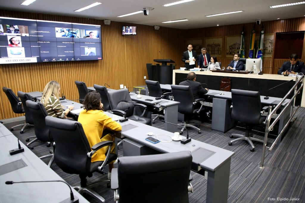 Vereadores de Natal (RN) aprovam Programa Colorindo a Escola