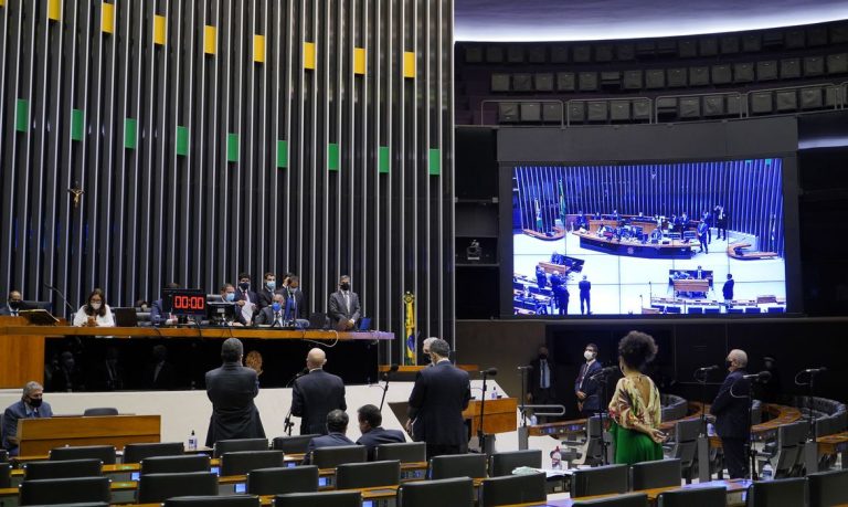 Câmara aprova projeto de lei que prorroga Pronampe até 2024; texto volta ao Senado