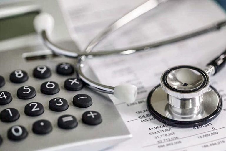 Planos de saúde devem aumentar 16% neste ano