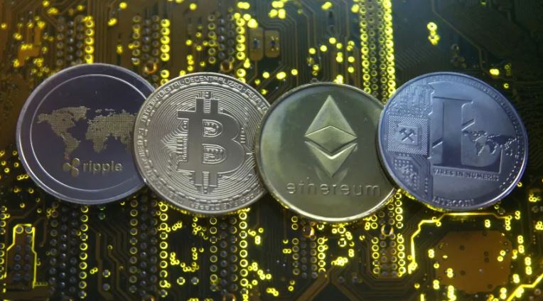Senado aprova projeto que regulamenta operações com criptomoedas