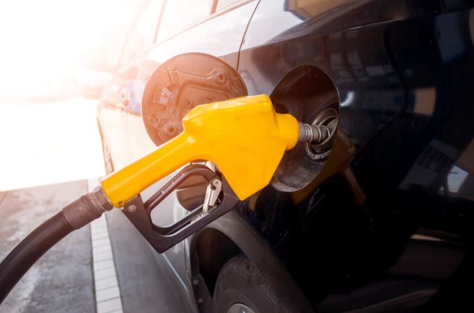 Preço médio da gasolina cai no RN