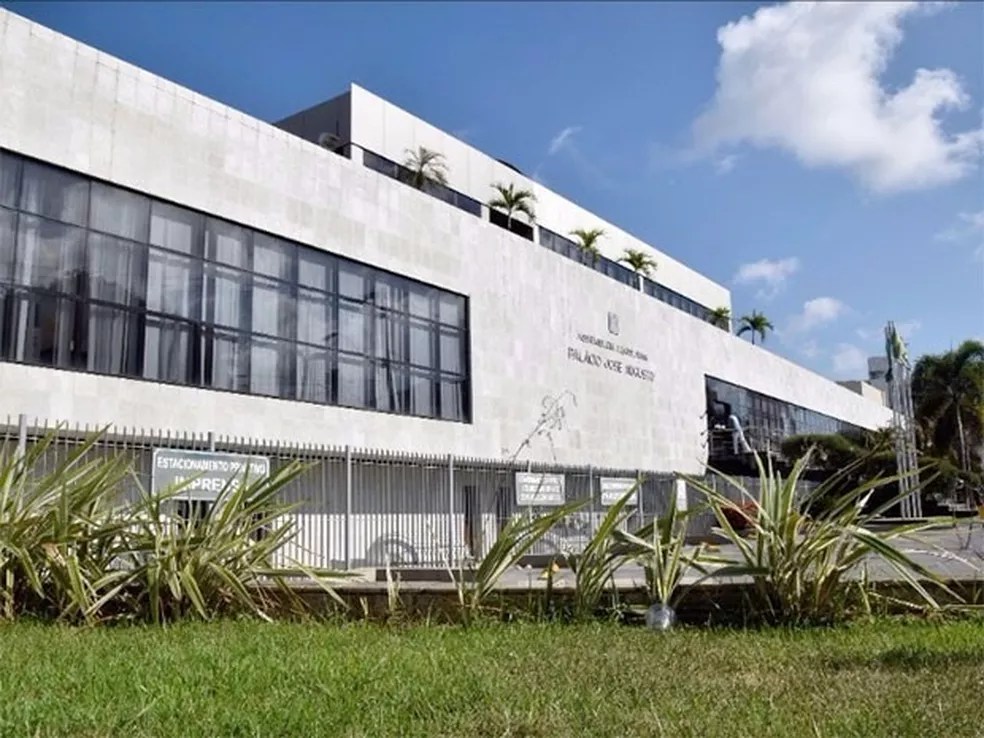 Comissão define banca para concurso da ALRN; cota para negros é garantida