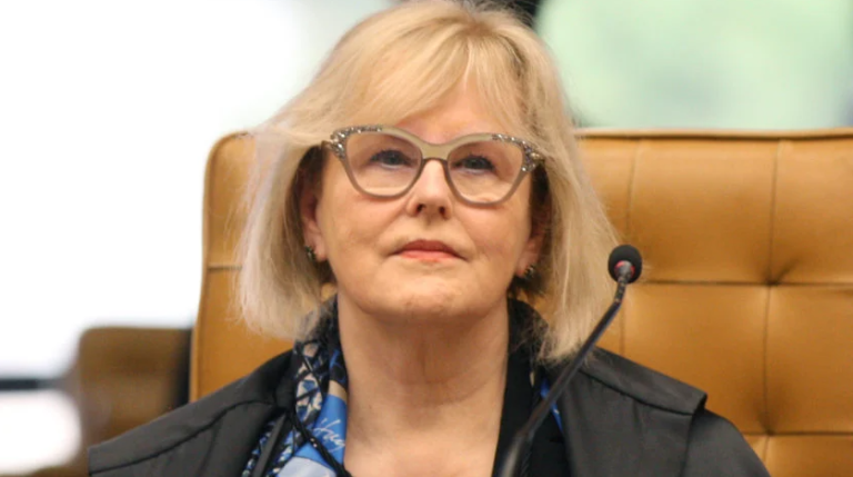 Rosa Weber dá 10 dias para Bolsonaro explicar indulto a Silveira