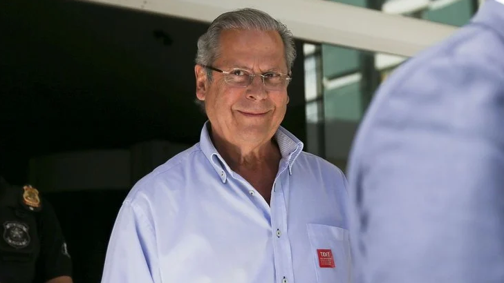 STJ mantém condenação do ex-ministro José Dirceu a 27 anos de prisão