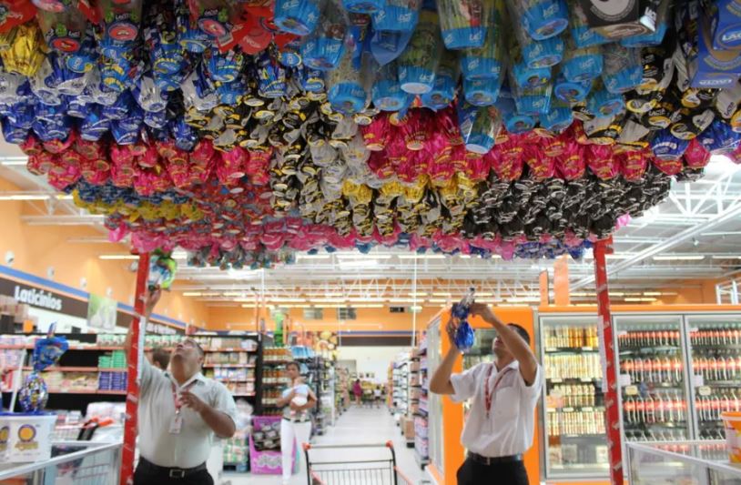 Confira os dias e horários de funcionamento do comércio de rua, supermercados, shoppings e bancos durante a Páscoa