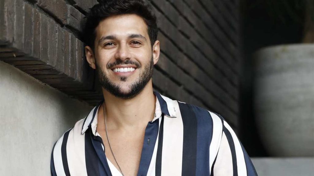 Acidente Ex-BBB Rodrigo Mussi sofre acidente de carro e é internado com traumatismo craniano