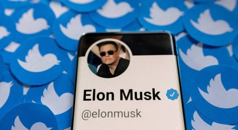 Musk diz que Twitter pode cobrar taxa de usuários comerciais e governamentais