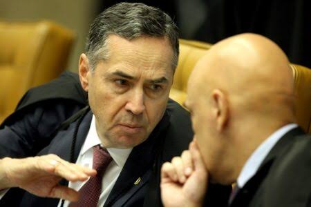 Moraes culpa Barroso por acirrar conflitos entre poderes, diz jornal