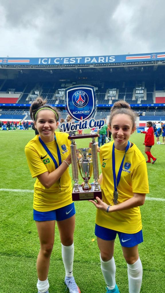 Atletas da PSG Academy Natal são campeões na Copa do Mundo da franquia, em Paris