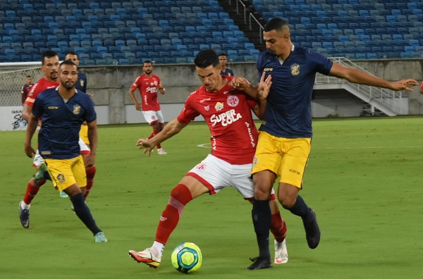 América e Retrô ficam no empate em 0 a 0