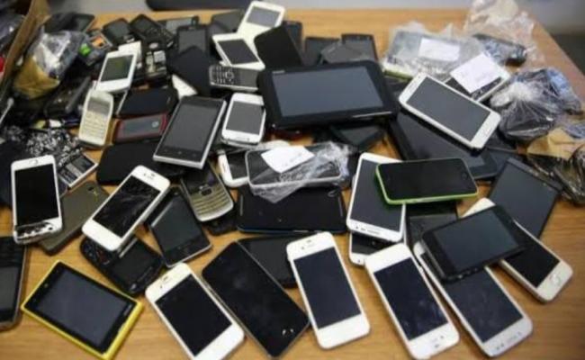 Irmãos sãos presos com quase meio milhão de reais em celulares roubados