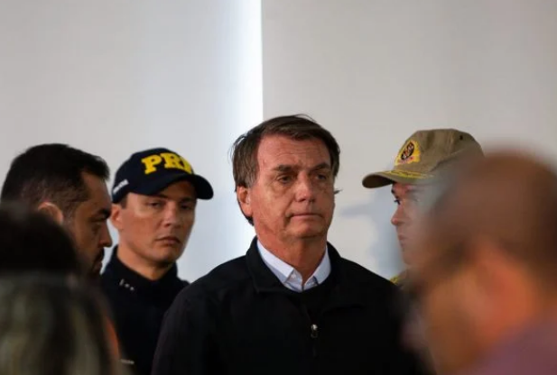 Bolsonaro pede a ministro da Segurança mais mil convocações para PF e PRF