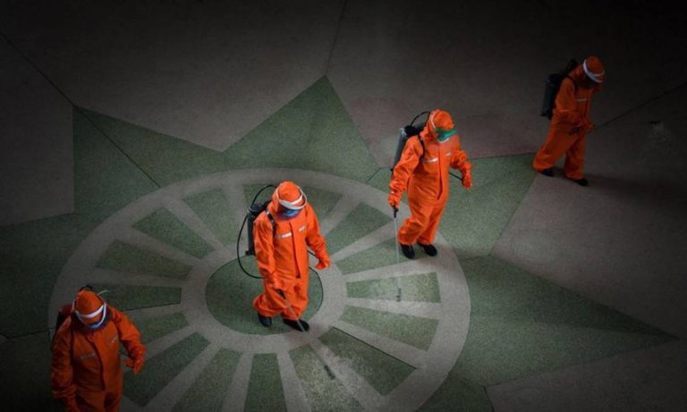 Sem vacinas, Coreia do Norte combate Covid com gargarejos de água salgada, chá e antibióticos