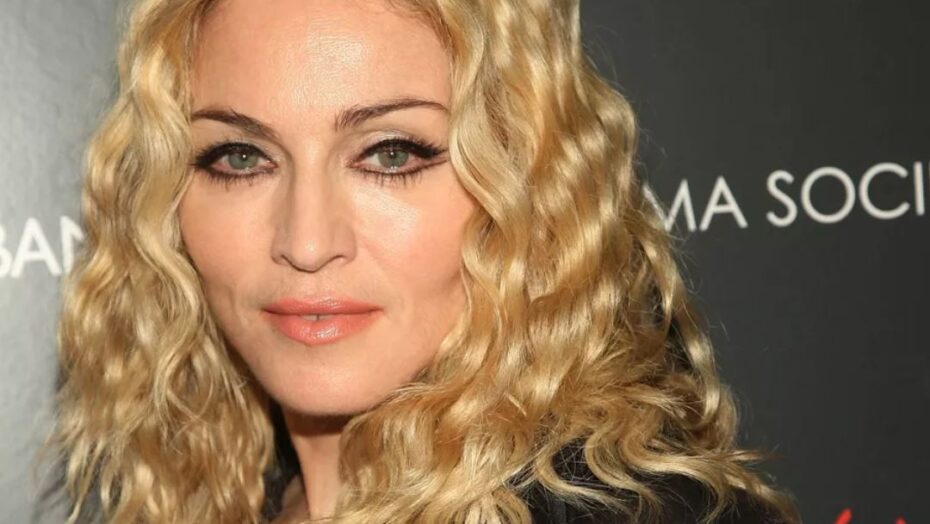 Madonna é banida do Instagram após postar fotos nuas