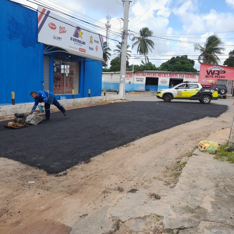 Avenida em que carro foi ‘engolido’ por buraco aberto já está liberada na Zona Norte de Natal