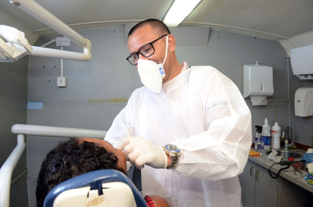 No Golandim, UMO realiza 713 atendimentos e reabilita 600 pacientes com próteses dentárias