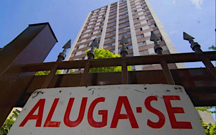 Aluguel residencial sobe 0,82% em abril; em 12 meses a alta é de 8%