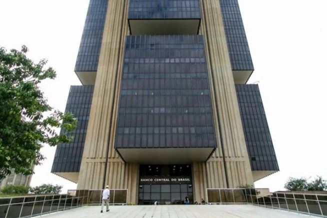 Copom eleva Taxa Selic para 12,75% ao ano