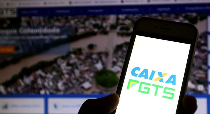 Saque extraordinário de até R$ 1.000 do FGTS é liberado para 3,8 milhões neste sábado (14)