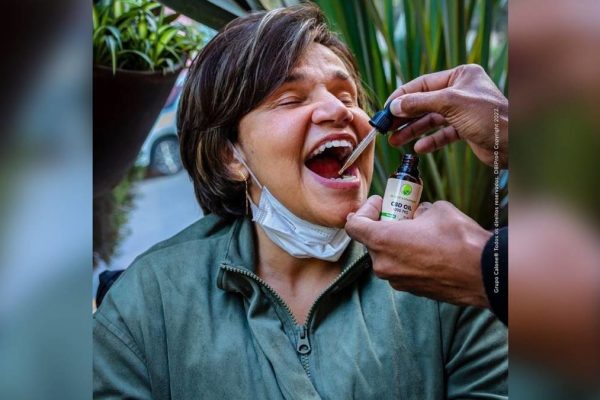 Atriz Cláudia Rodrigues fala sobre uso de canabidiol em tratamento