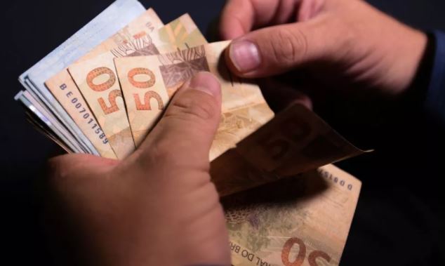 Renda média do brasileiro é a menor em 10 anos