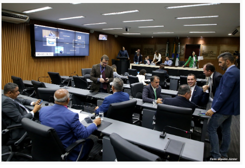Vereadores de Natal (RN) aprovam criação do Programa Material Escolar Solidário