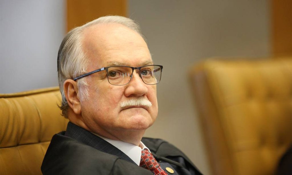 Fachin defende urna eletrônica e rechaça “aventuras autoritárias”