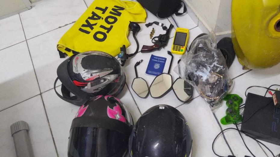 Disfarçado de mototáxi, homem pratica onda de assaltos e leva veículos na Grande Natal