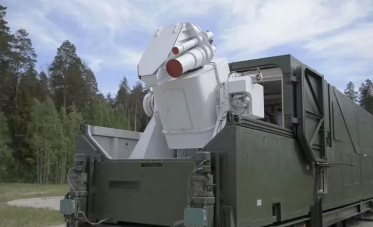 ARMA “SECRETA”: Lasers russos cegam satélites e queimam drones em 5 segundos