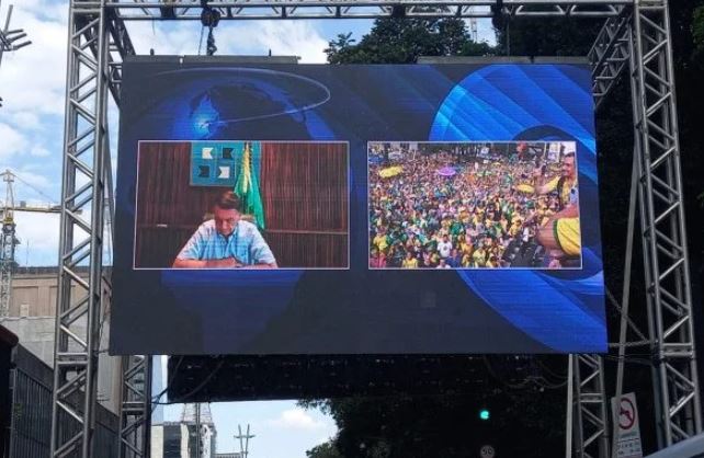 Por vídeo, Bolsonaro fala a apoiadores na Av. Paulista: “Lealdade a vocês”