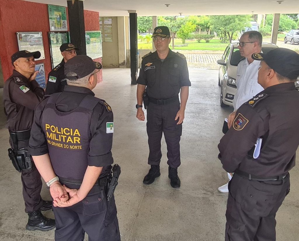 Comandante Geral se reúne com comandantes de batalhões de Mossoró para os últimos ajustes do policiamento para período junino