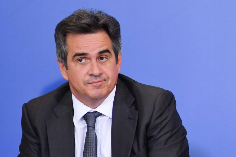 Após pedido da PGR, Rosa Weber arquiva inquérito no Supremo que investigava Ciro Nogueira