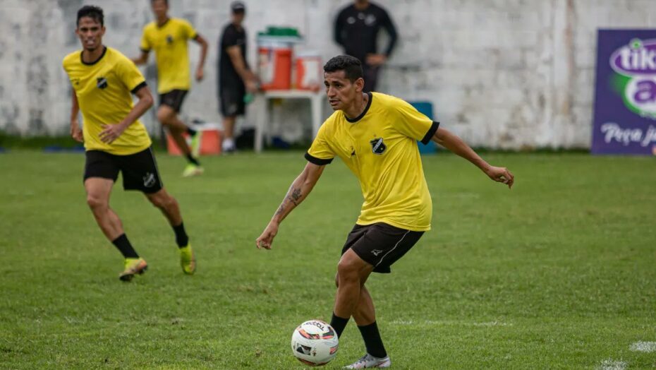 ABC e América entram em campo e Corinthians pela série A; confira jogos de hoje (04/06) e onde assistir