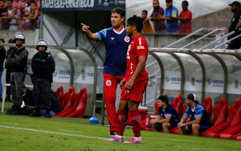 Técnico de clube de Natal recebe propostas e pode sair do time