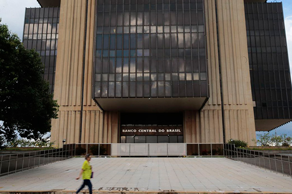BC deve elevar taxa básica de juros e deixar porta aberta para mais altas
