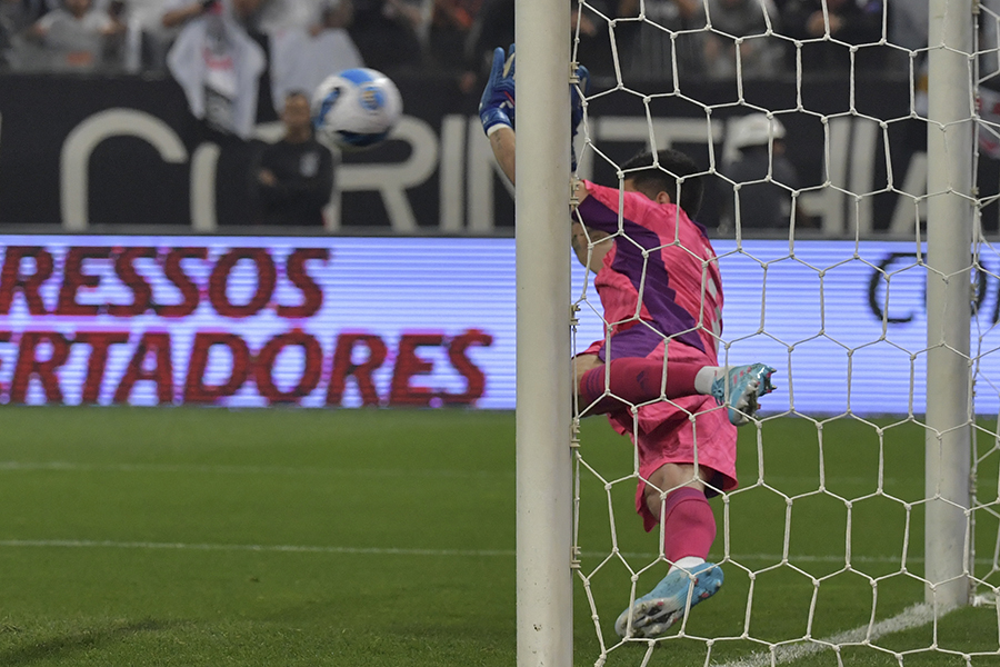 Corinthians e Boca ficam no 0 a 0