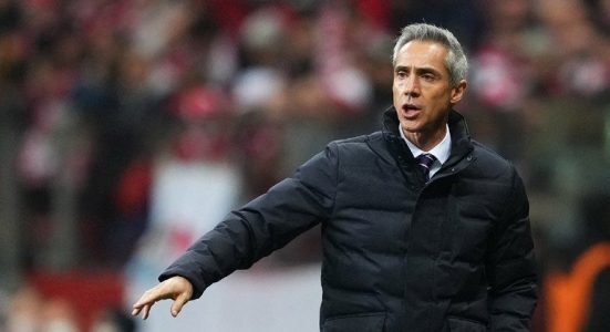 Flamengo confirma saída do técnico Paulo Sousa