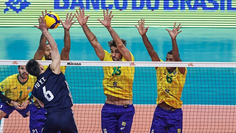 Brasil perde por 3 a 0 em derrota inédita para China e se complica na Liga