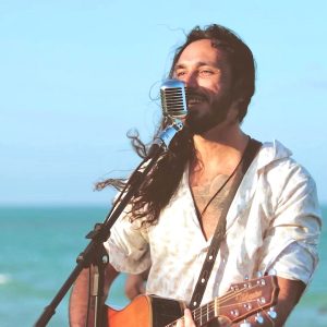 No mês do São João, Alan Persa lança música homenageando o Nordeste