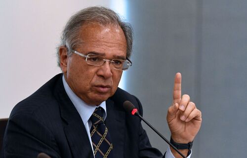 Paulo Guedes diz que Biden está “seguindo a trilha” de Bolsonaro