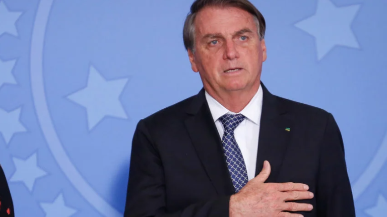 TSE se recusou a discutir com as Forças Armadas, diz Bolsonaro