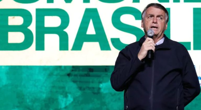 Bolsonaro diz que privatização da Petrobras tem “apoio popular muito grande”