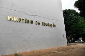 Empresa supostamente envolvida no Escândalo do MEC envia nota de esclarecimentos para imprensa