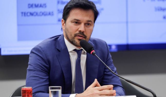 Renovação de concessão da Globo será “100% técnica”, diz Fábio Faria