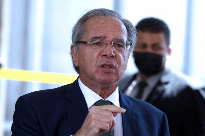 Privatização da Petrobras pode ajudar o país a combater a pobreza, diz Guedes